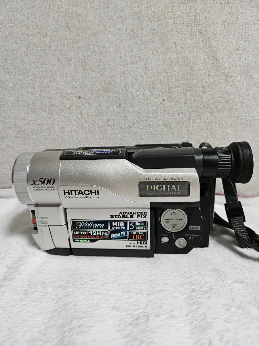 HITACHI 비디오캠코더 VM-H765LA